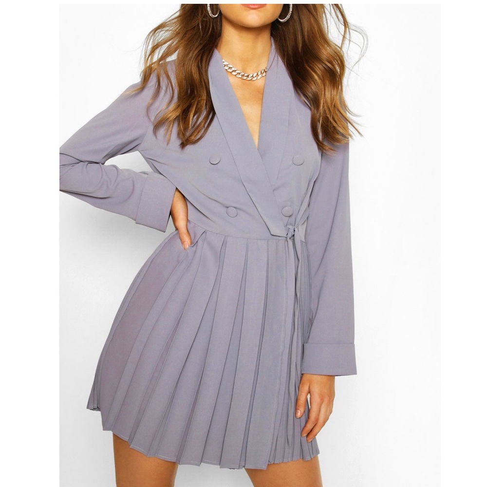 NWT Plus Size Boohoo Lavender Gray Pleated Blazer Dress